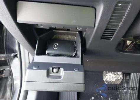 2024 Mazda Cx-30 2.5 S Select Sport z USA, uszkodzony, nr VIN 3MVDMBBM2RM638583